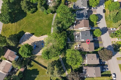 Additional image 8 of 12 Barra Avenue, Ottawa, ON, K2L 2R8