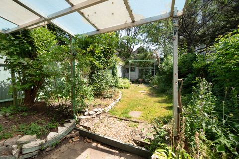 Garth Road, London NW2
