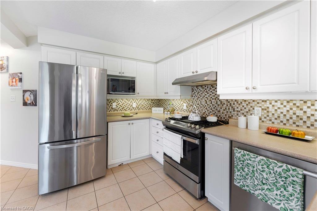 500 Robert Ferrie Drive, Kitchener, ON, N2P 2T7 photo 3