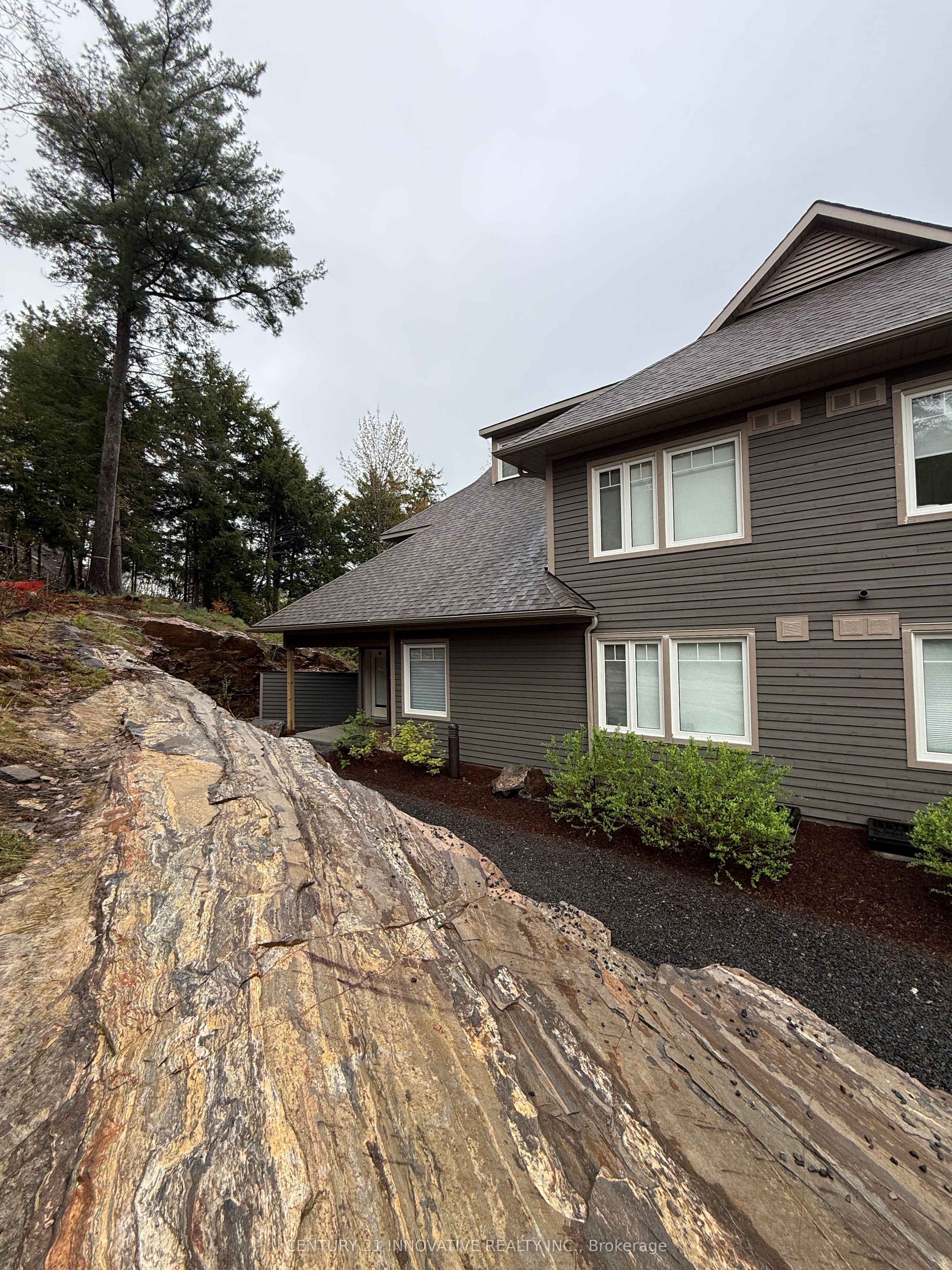 204-13 Tree Tops Lane, Huntsville, ON, P1H 1A9
