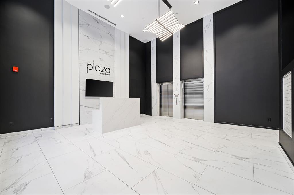 206-8375 Broadcast Avenue SW, Calgary, AB, T3H 6L3