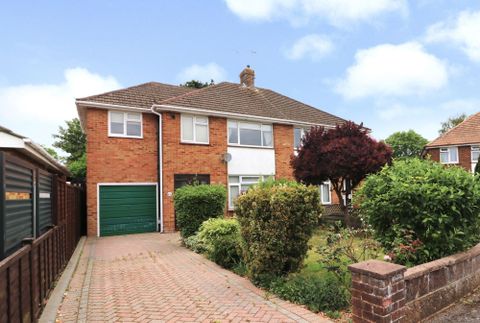 Cedar Close, Hedge End SO30