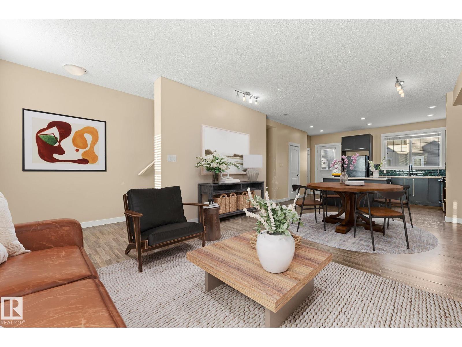30-8315 180 Avenue NW, Edmonton, AB, T5Z0J2