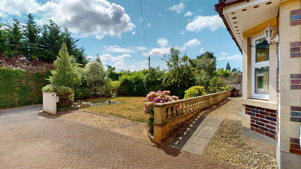 Additional image 3 of 3 bed detached bungalow for saleStation Road, Midsomer Norton, Radstock BA3