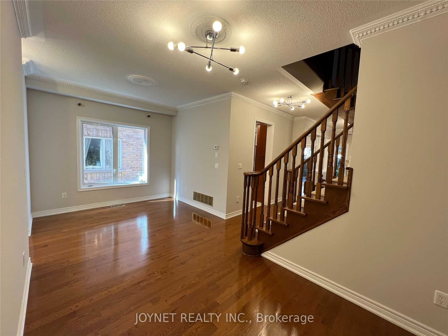 269 Lauderdale Drive, Vaughan, ON, L6A 0N4 photo 2