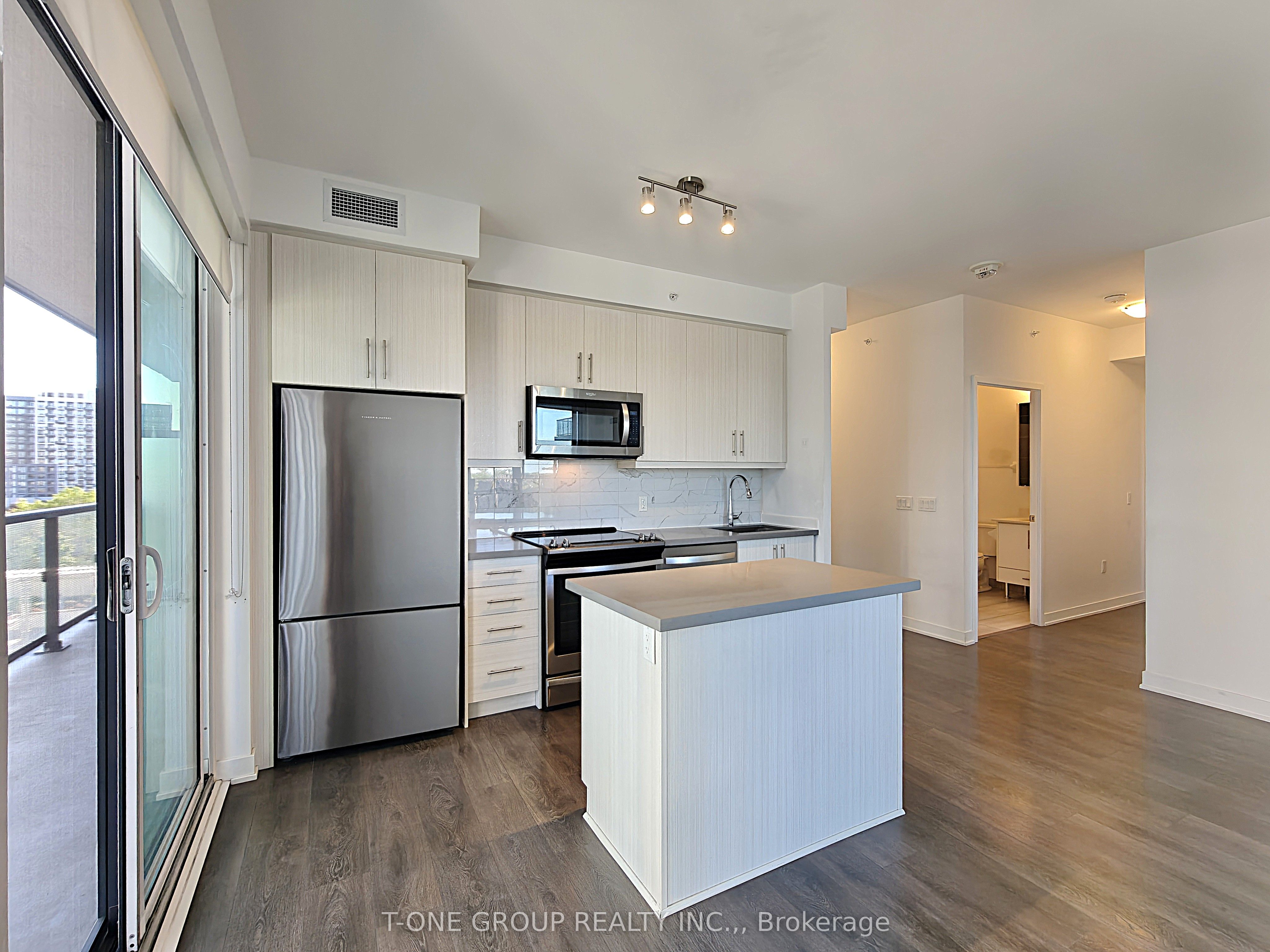 514-85 Oneida Crescent, Richmond Hill, ON, L4B 0A6 photo 4