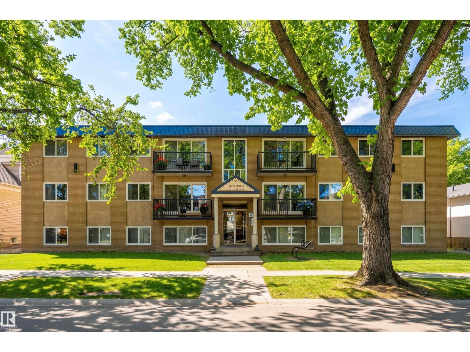 105-10621 79 Avenue NW, Edmonton, AB, T6E1S2
