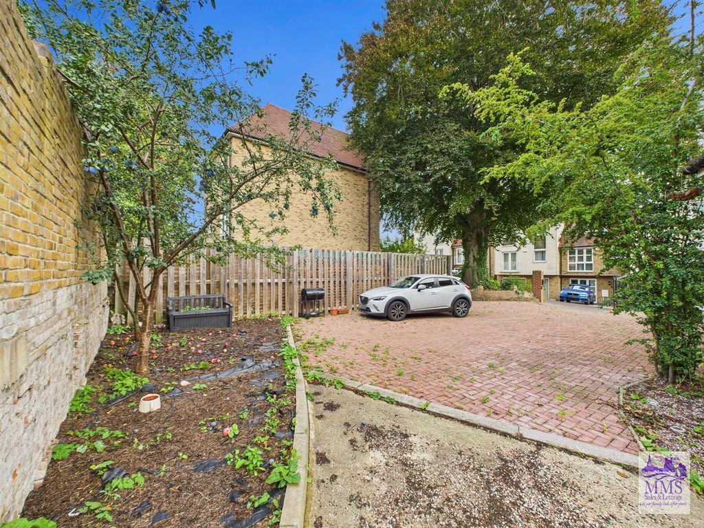 Additional image 43 of 6 bed detached house for saleLondon Road, Strood, Rochester ME2