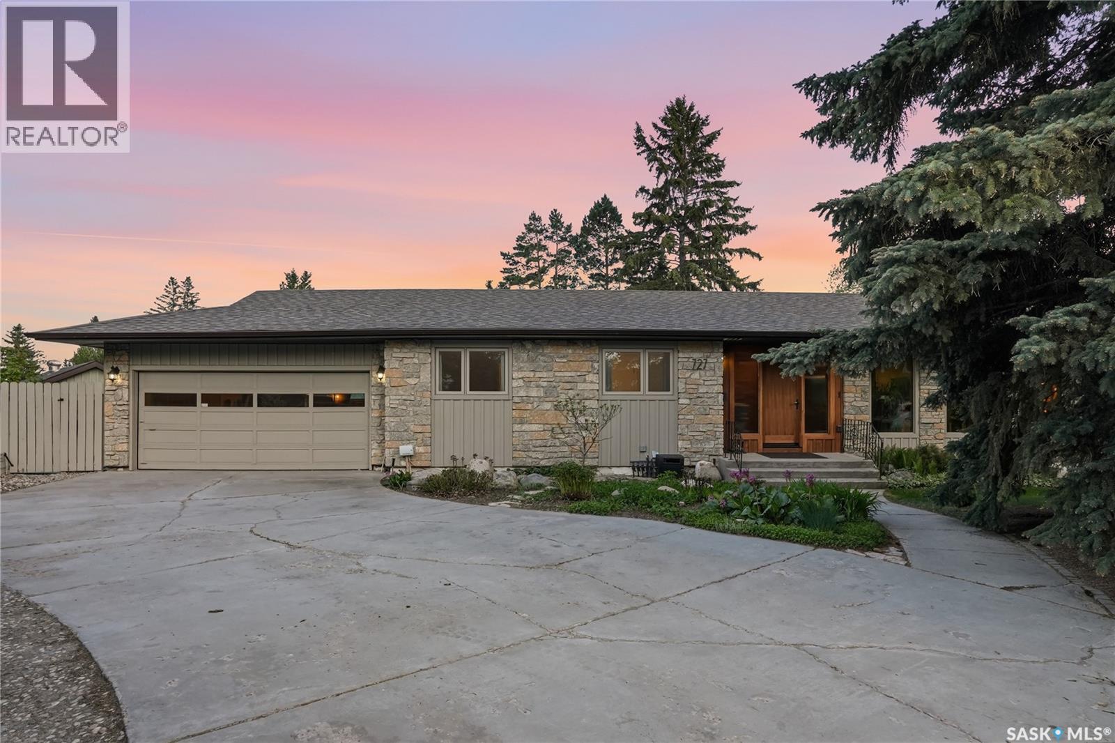 727 Tobin Terrace, Saskatoon, SK, S7K4P4 photo 2