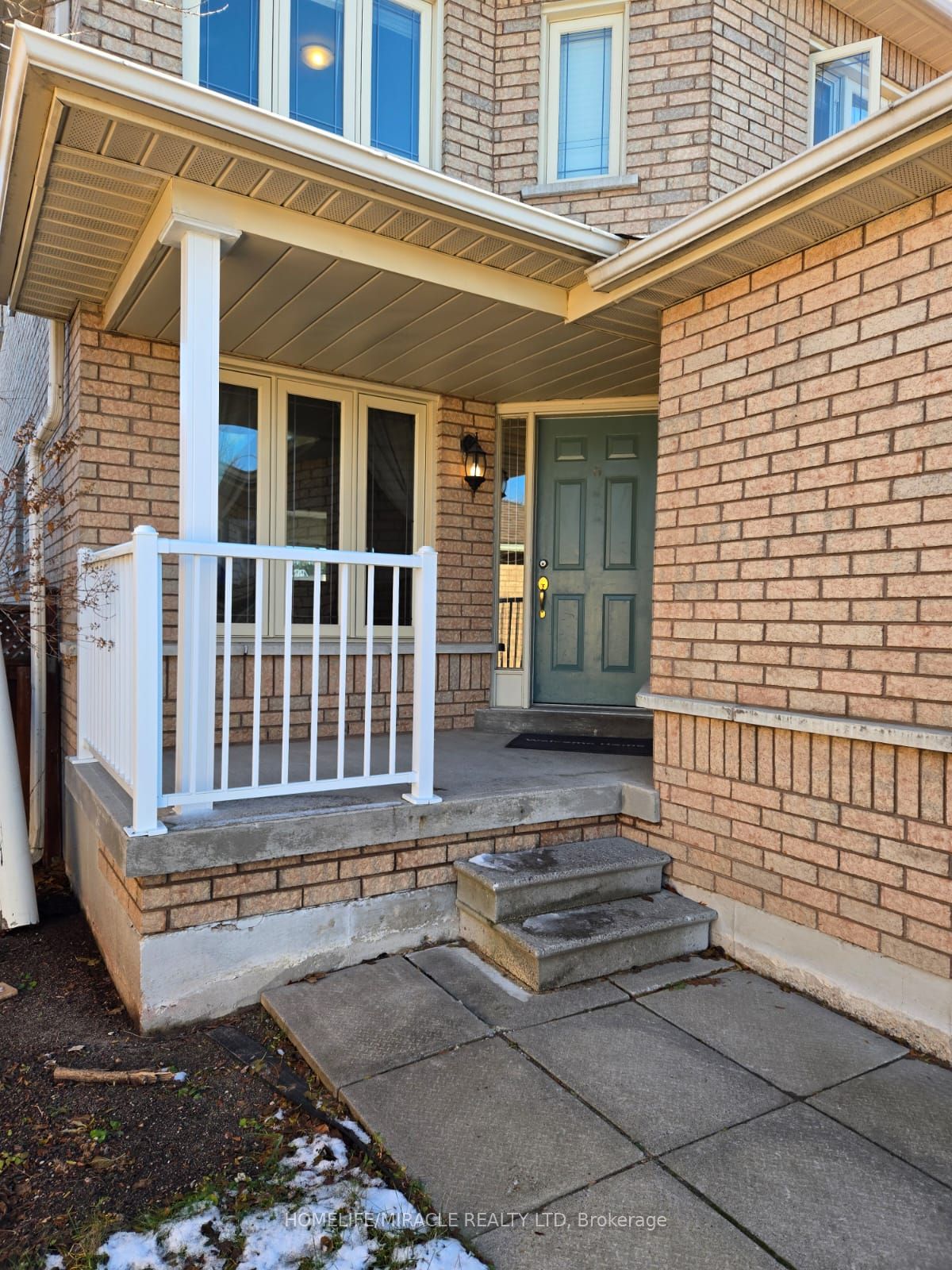 29 Nicholson Drive, Barrie, ON, L4N 8L7 photo 3