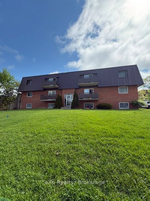 303-925 10th Avenue E, Owen Sound, ON, N4K 3H8