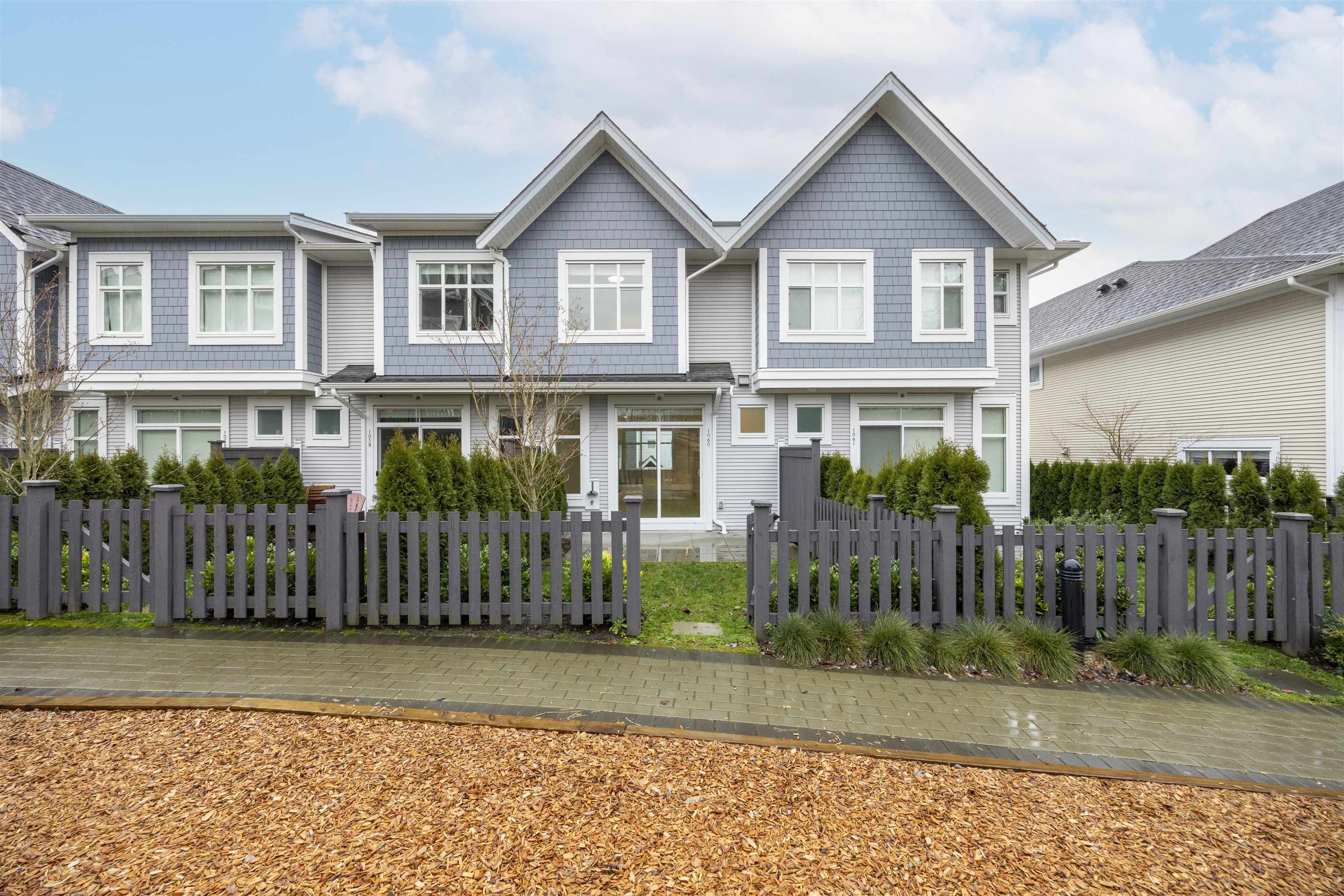 1060-11280 Pazarena Place, Maple Ridge, BC, V2X 9H8