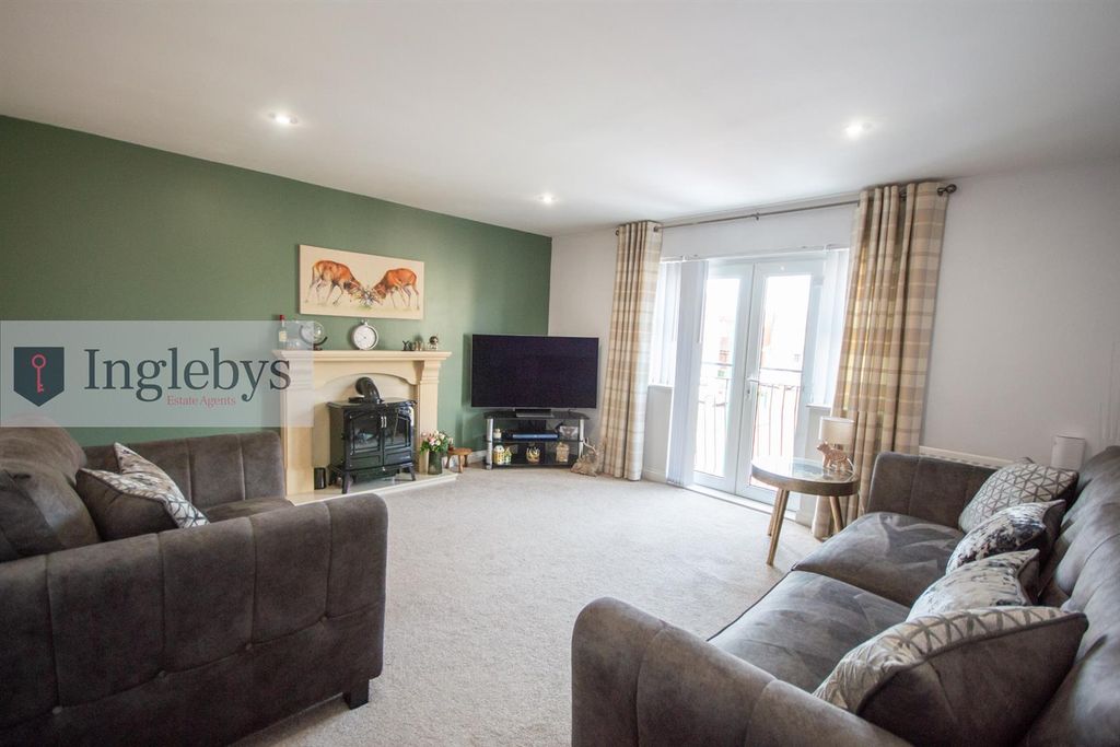 Additional image 18 of 4 bed property for saleDalton Court, Redcar TS10
