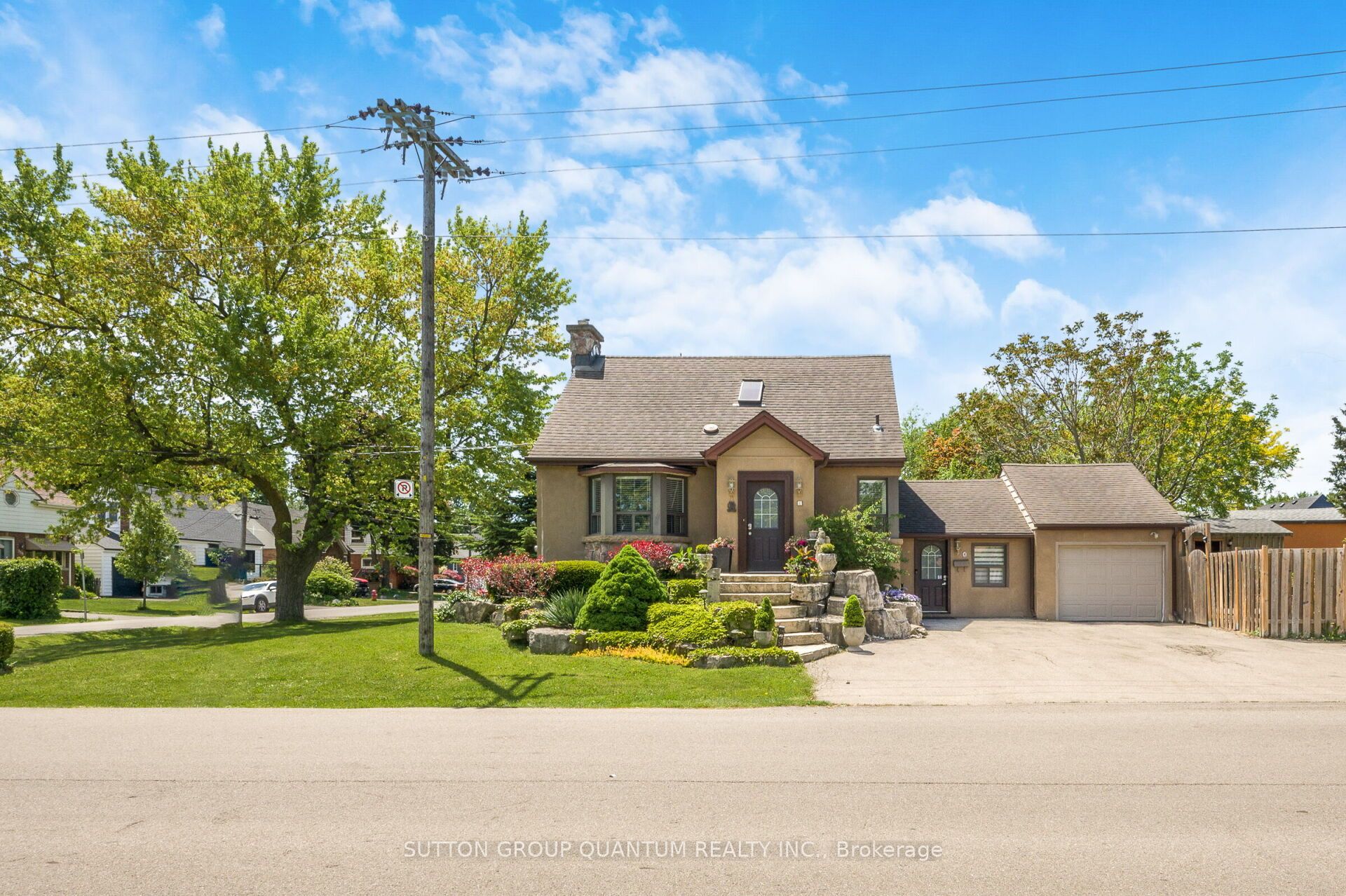1 Galbraith Drive, Hamilton, ON, L8G 1Z6 photo 2