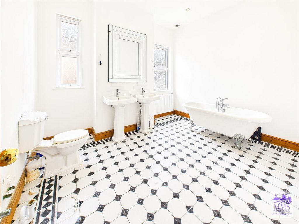 Additional image 12 of 6 bed detached house for saleLondon Road, Strood, Rochester ME2
