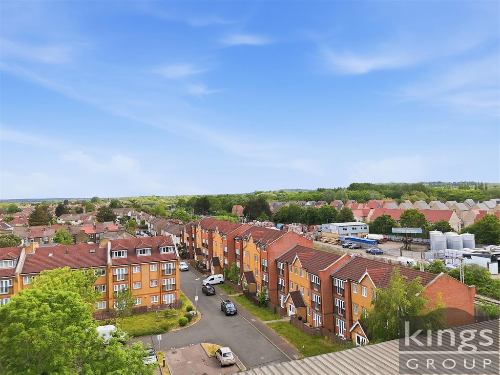 Additional image 2 of 1 bed flat for saleFoundry Gate, Waltham Cross EN8