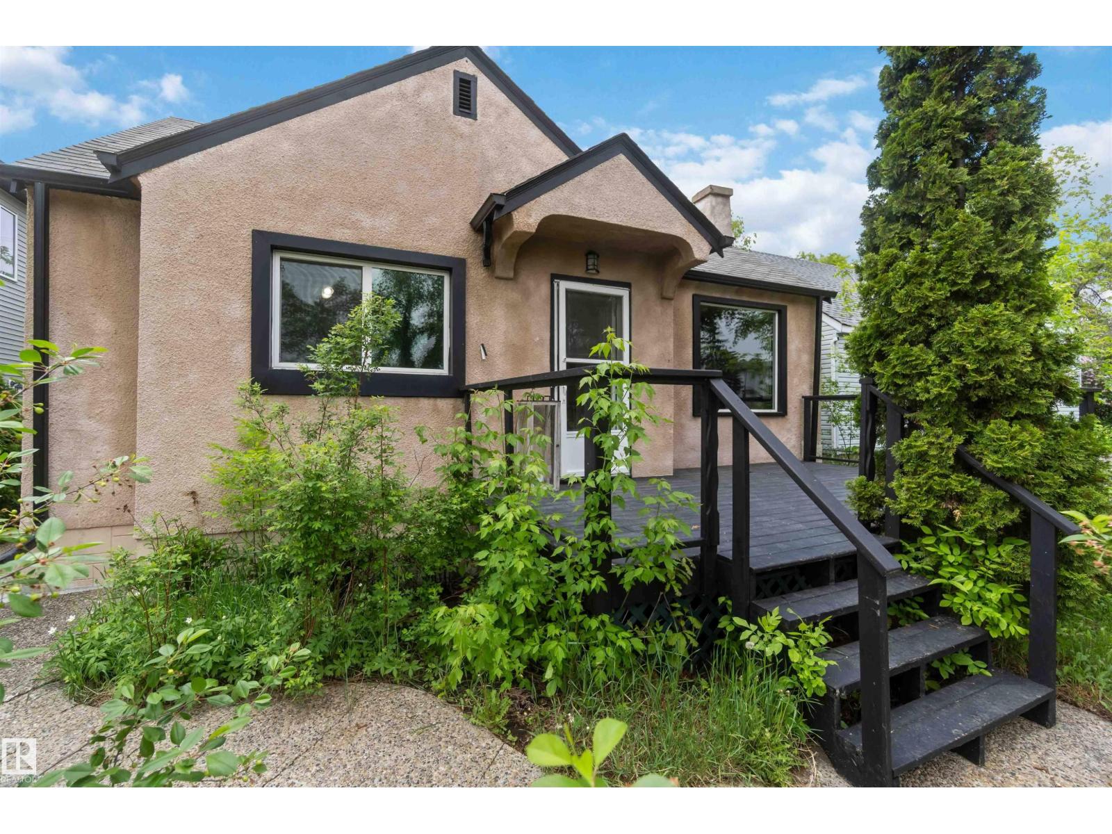 11842 93 Street NW, Edmonton, AB, T5G1E3