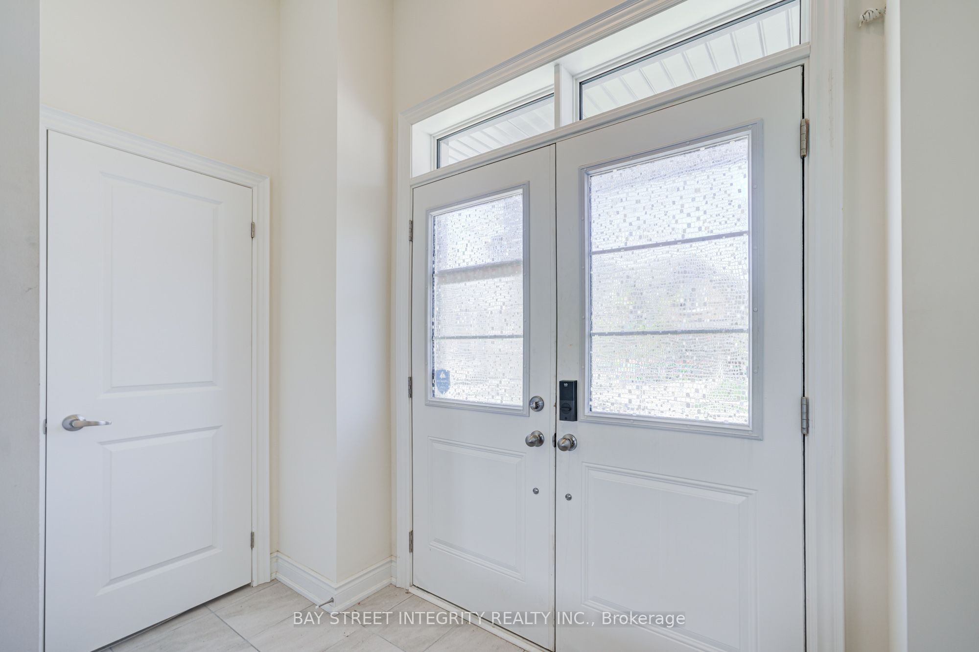 41 Kenneth Rogers Crescent, East Gwillimbury, ON, L9N 0S3 photo 4