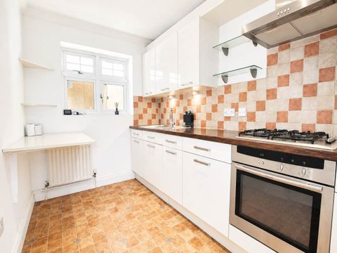 Parkfield Avenue, Hillingdon, Middlesex UB10