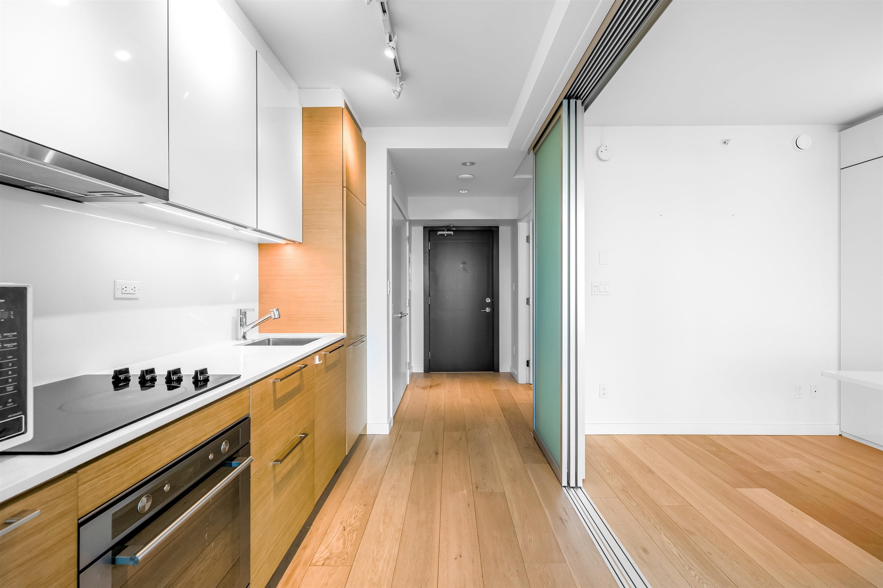 Additional image 3 of 907-13438 Central Avenue, Surrey, BC, V3T 0N2
