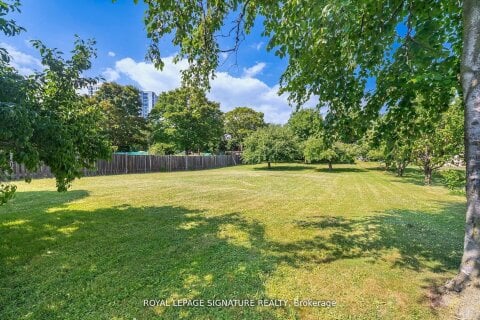 Additional image 8 of 4097 Hickory Drive, Mississauga, ON, L4W 1L1
