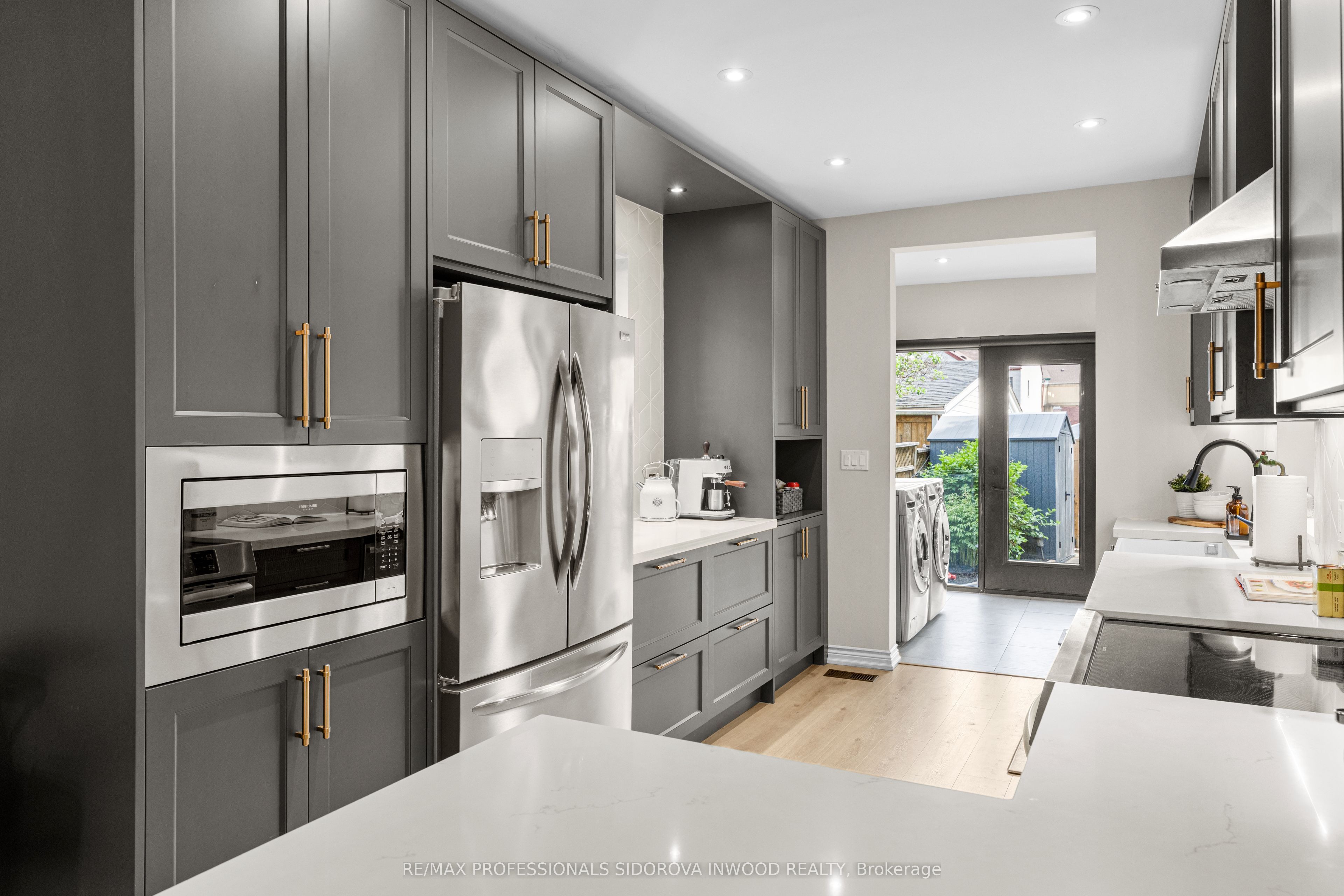 Additional image 4 of 209 Maria Street, Toronto, ON, M6P 1W6