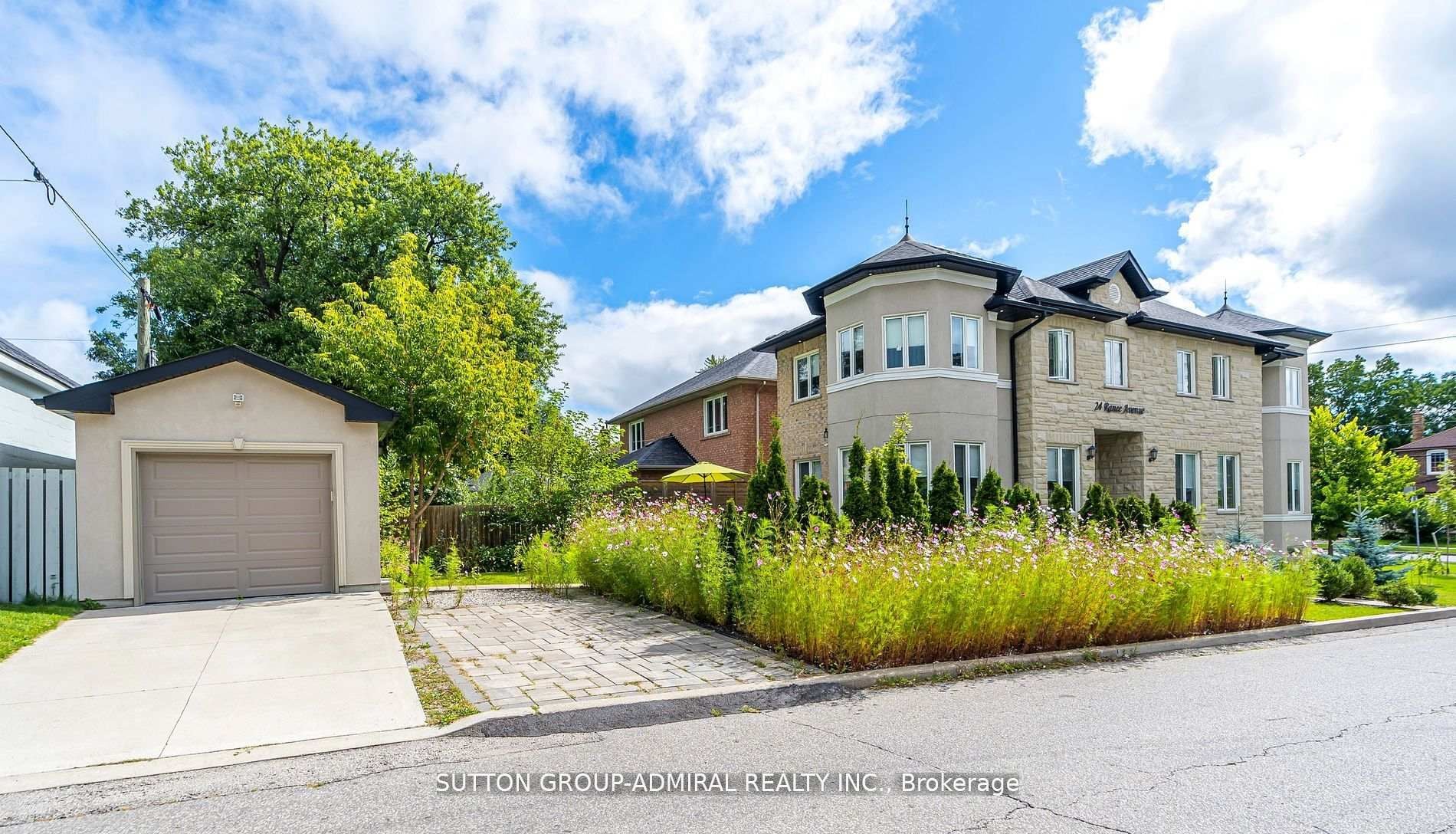 24 Ranee Avenue, Toronto, ON, M6A 1M6 photo 3
