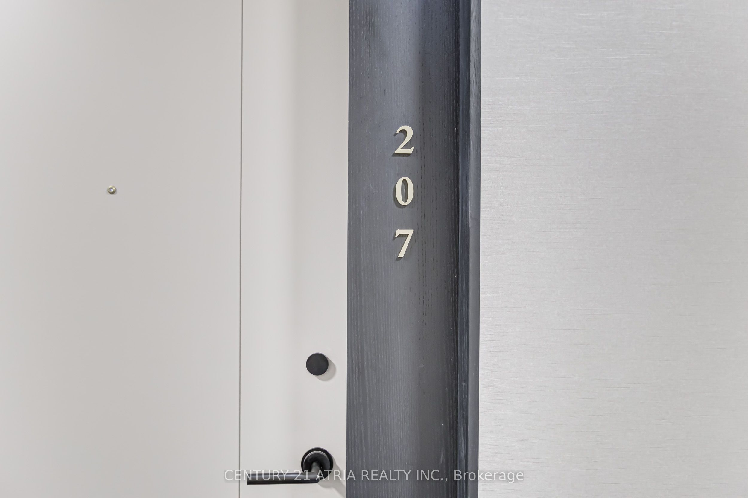 Additional image 2 of 207-858 Dupont Street, Toronto, ON, M6G 0C1