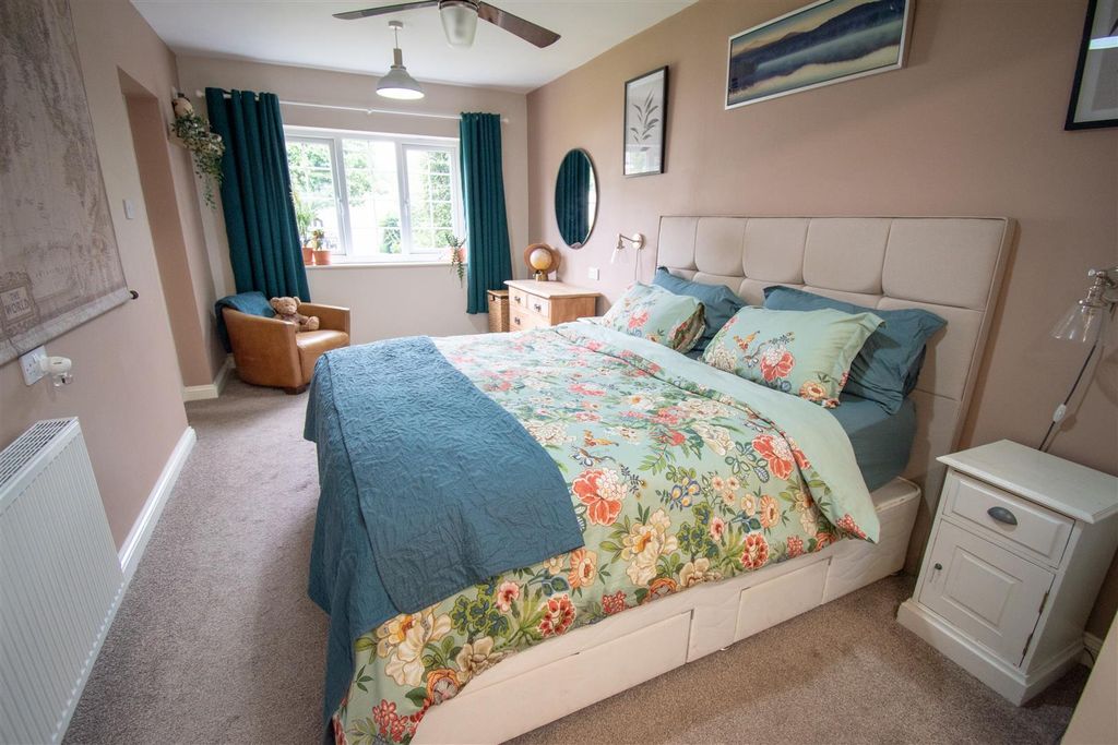 Additional image 13 of 5 bed detached house for saleMilldale Close, Marehay, Ripley DE5