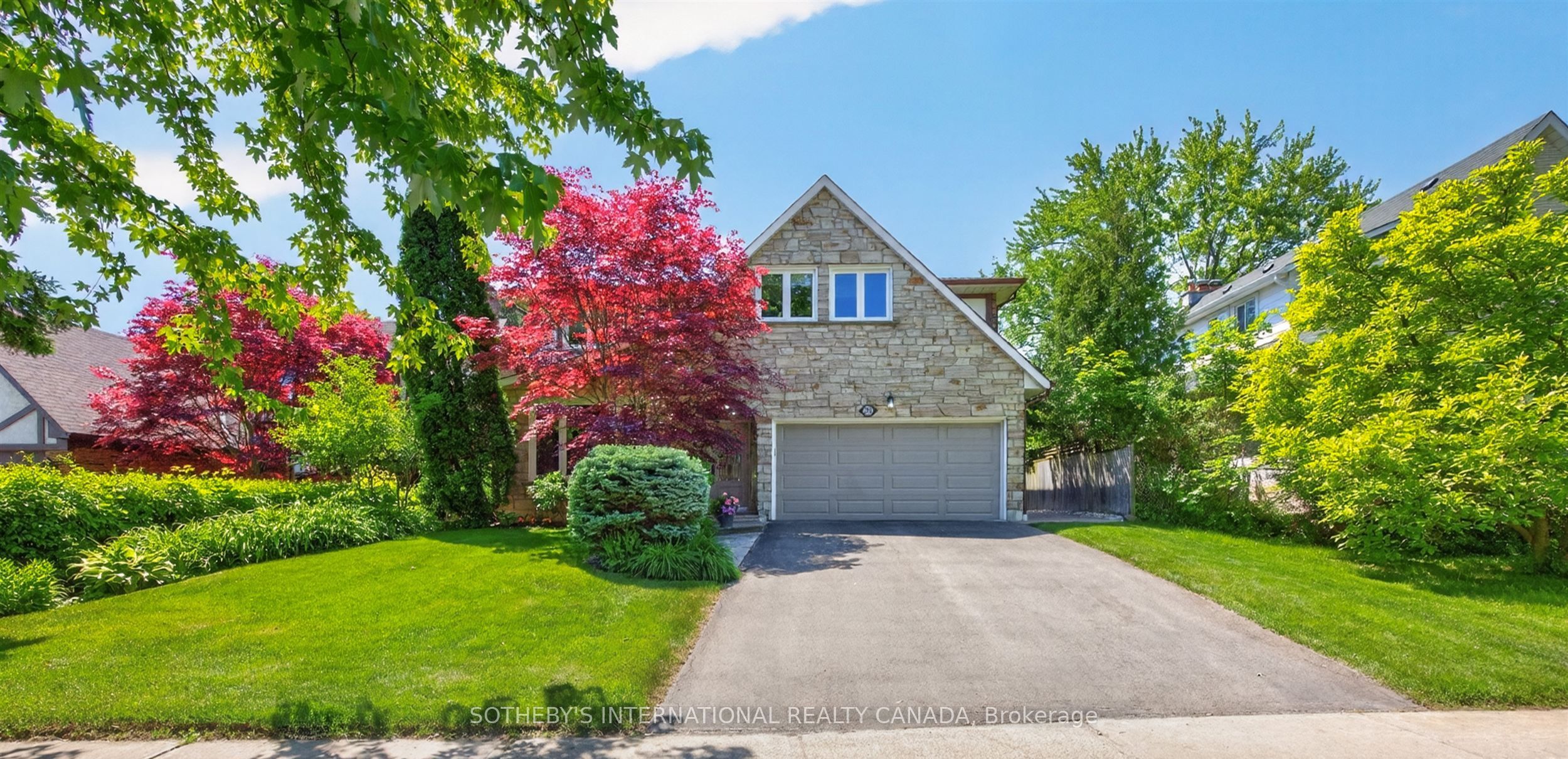 25 Gossamer Avenue, Toronto, ON, M2M 2X3
