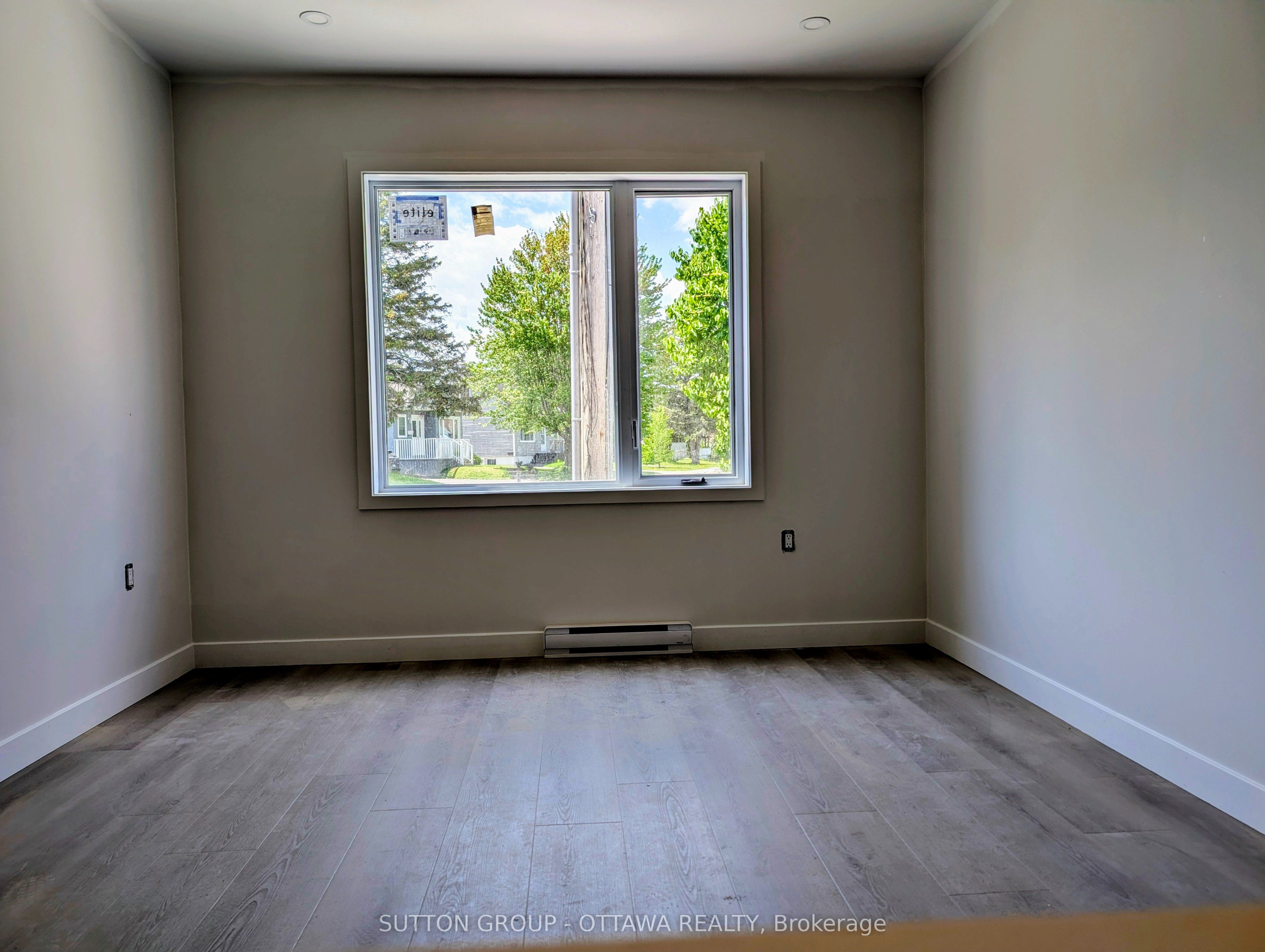 Additional image 5 of 674 De Leglise Street, Ottawa, ON, K1K 3K2