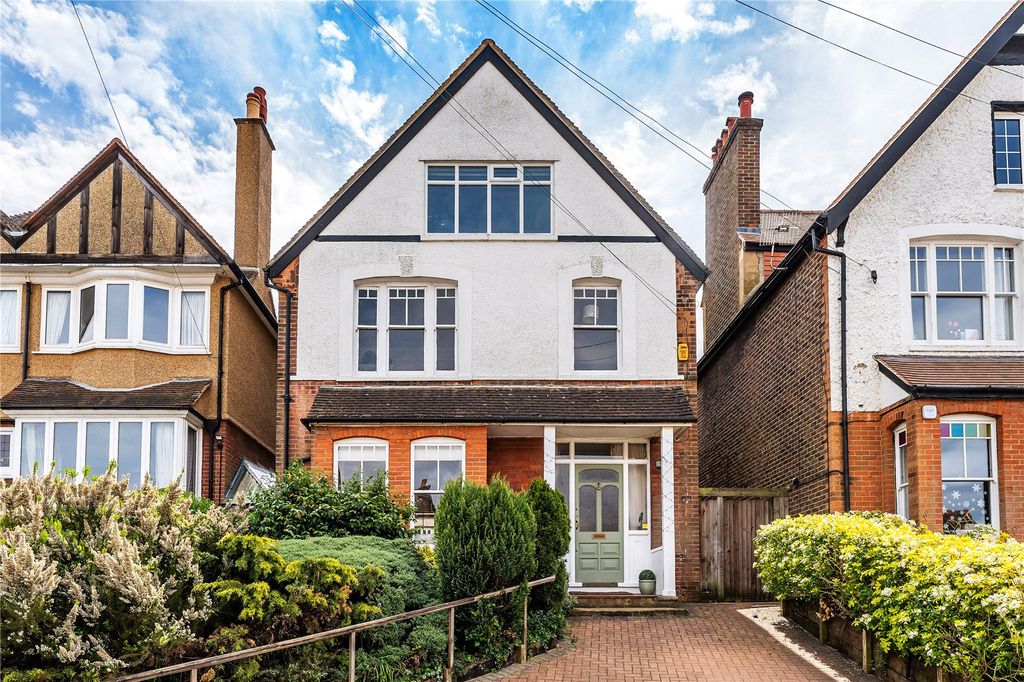 5 bed detached house for saleBelmont Road, Reigate, Surrey RH2