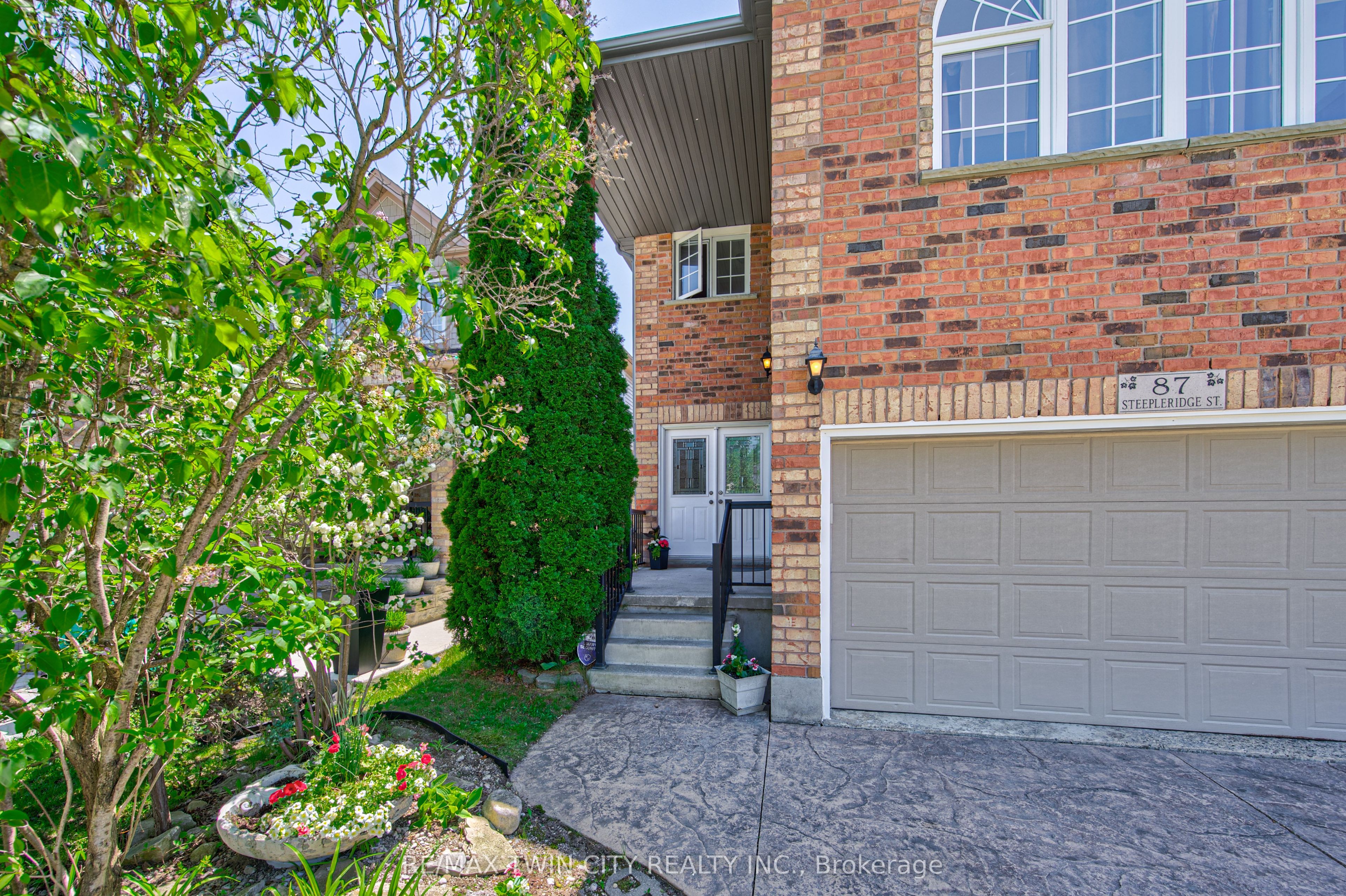 87 Steepleridge Street, Kitchener, ON, N2P 2W3 photo 3