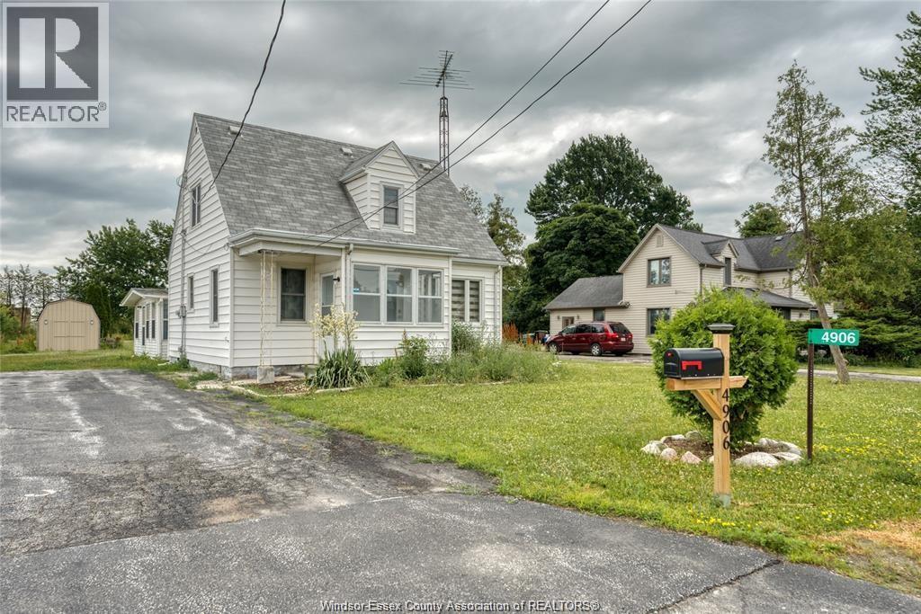 4906 Howard Avenue, Tecumseh, ON, N9H1C9