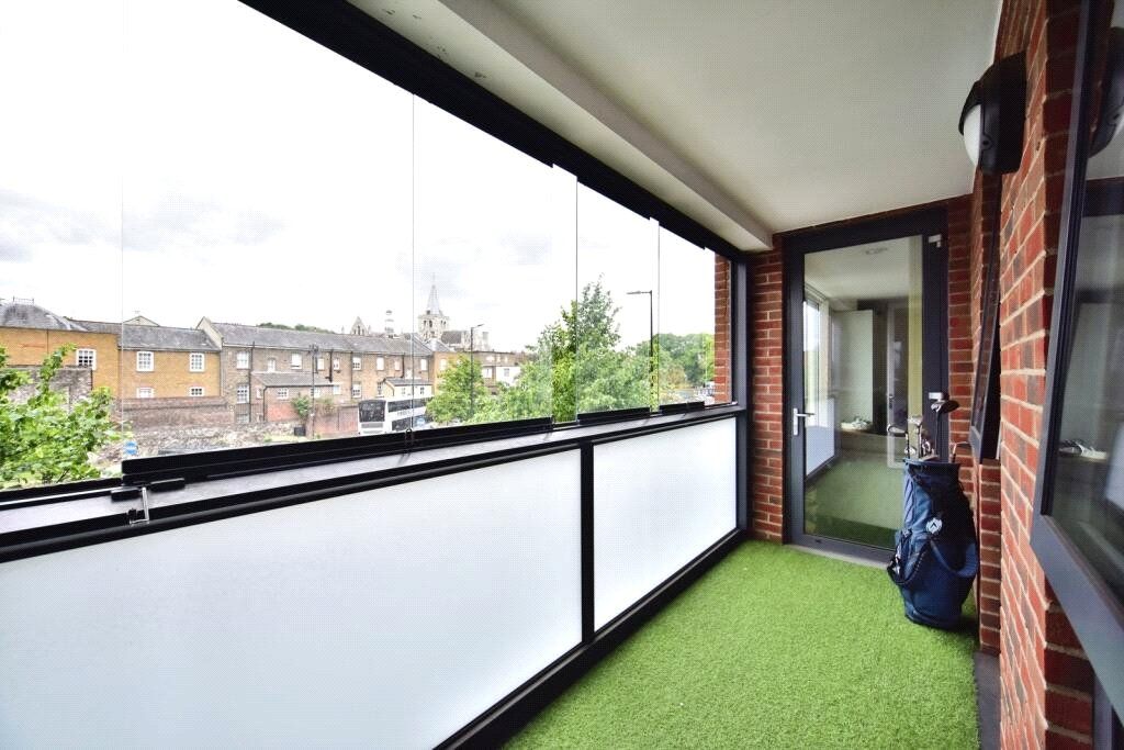 Additional image 9 of 2 bed flat for saleCorporation Street, Rochester, Kent ME1
