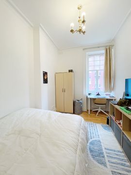 South Quay Square, London E14, Room to rent