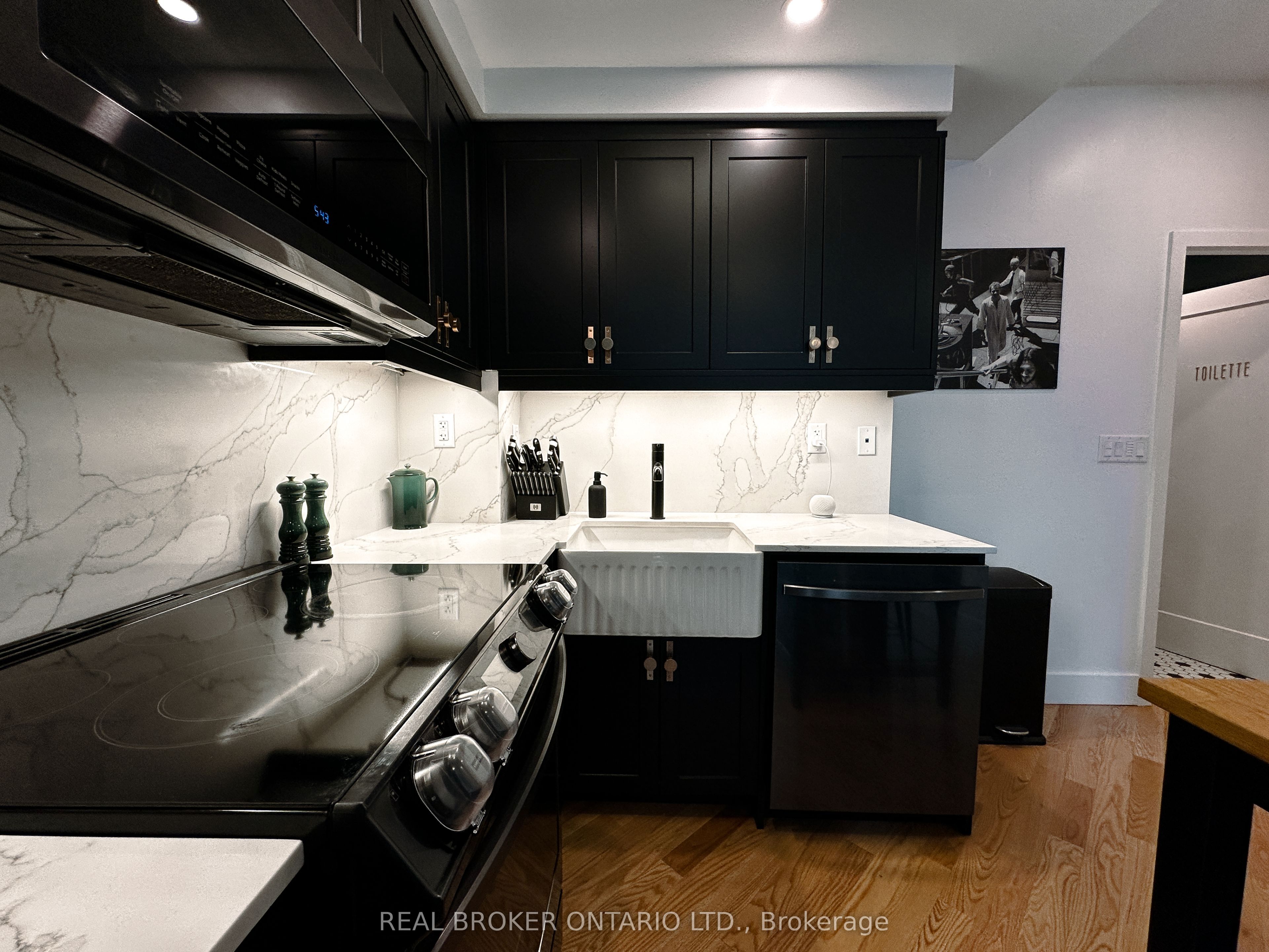 Additional image 3 of 903-15 Bruyeres Mews, Toronto, ON, M5V 0A7