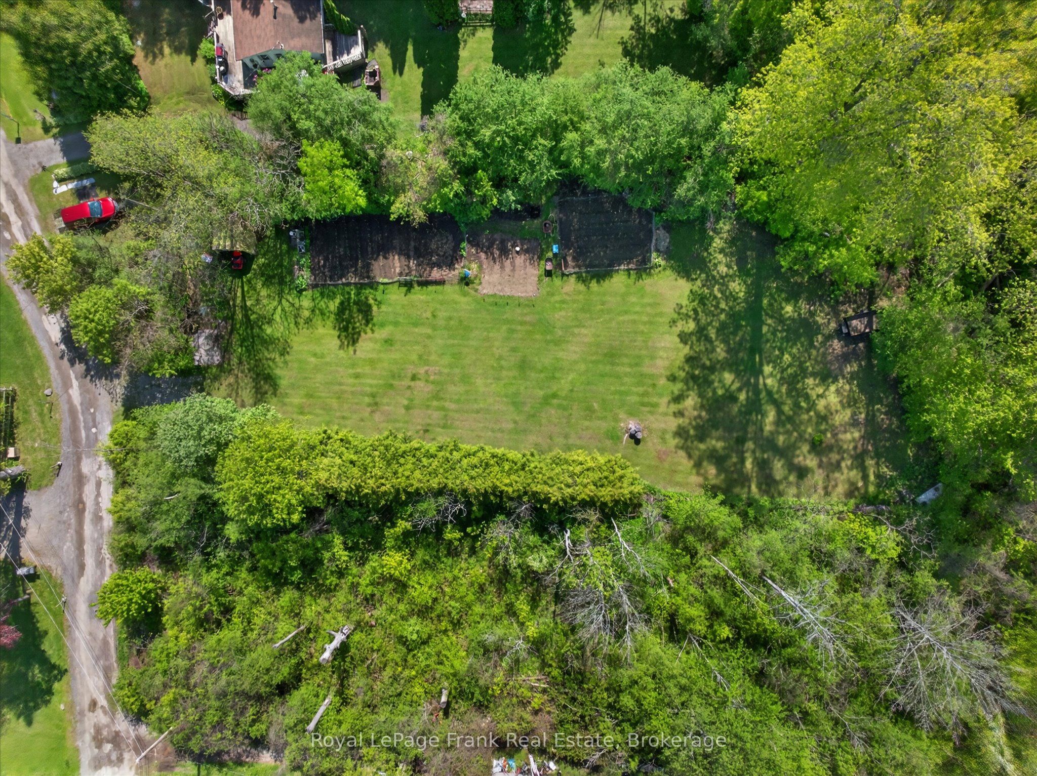 692 North Shore Drive E, Otonabee-south Monaghan, ON, K0L 1B0 photo 2