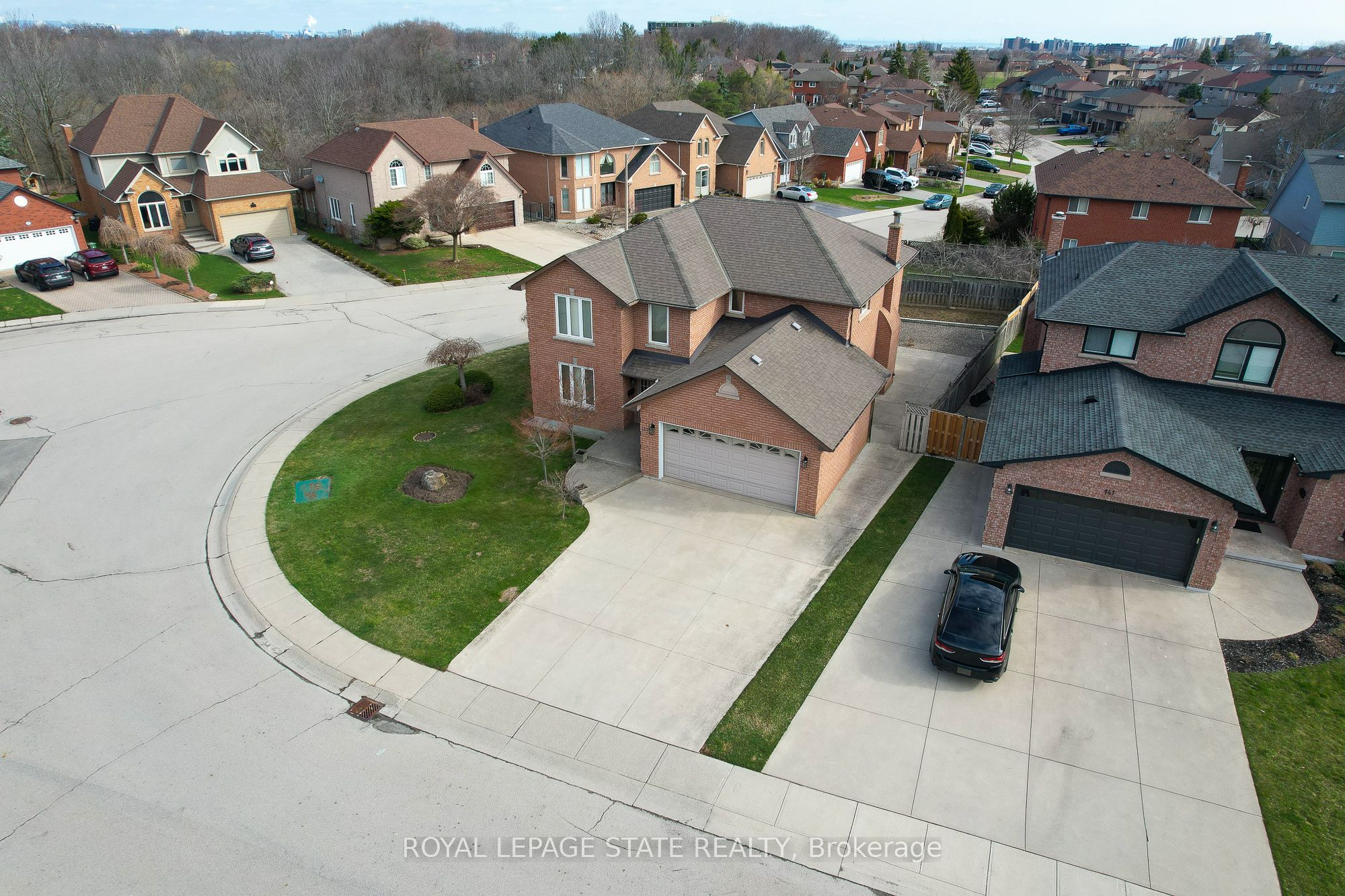 137 National Drive, Hamilton, ON, L8G 5B3 photo 3