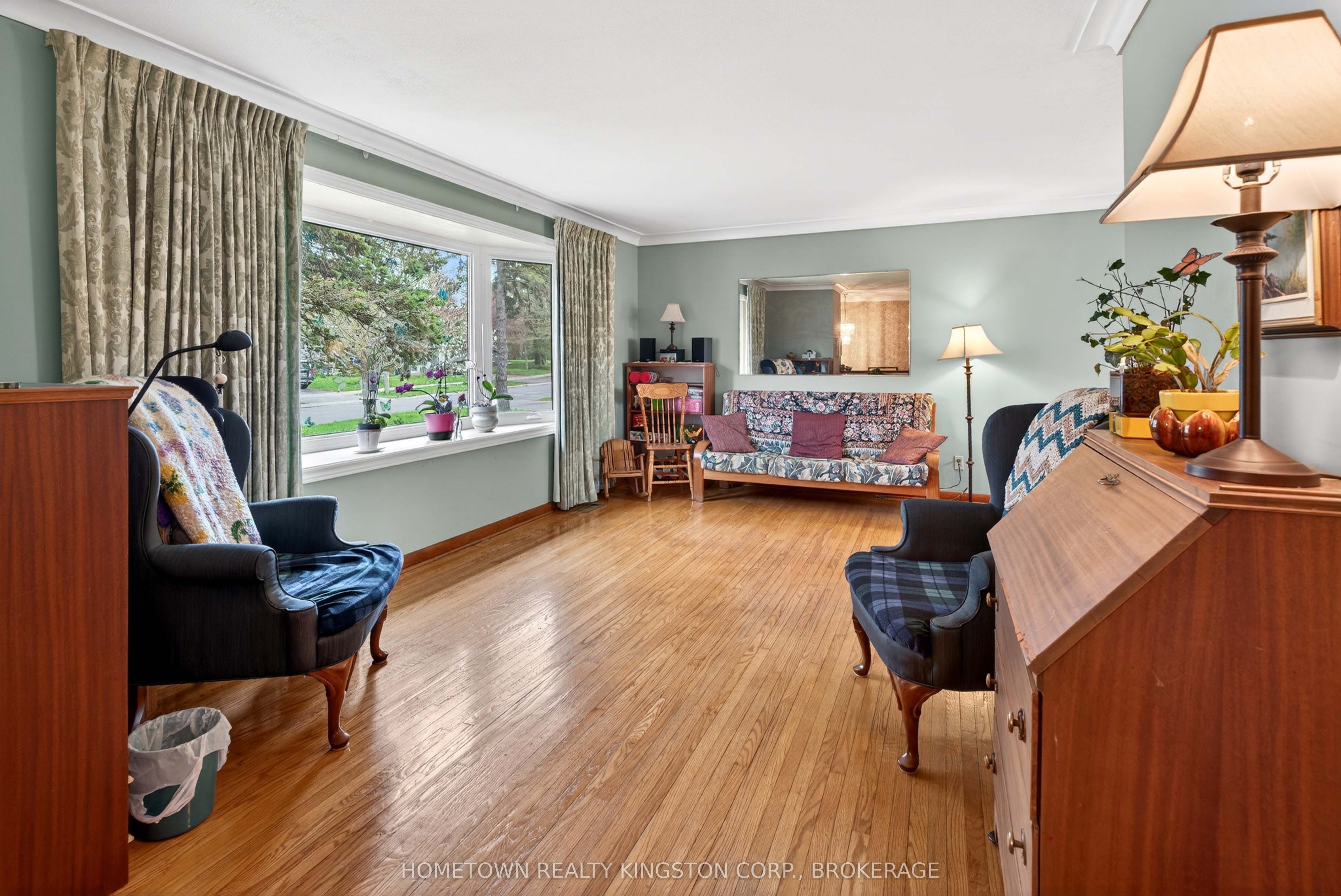 114 Campbell Crescent, Kingston, ON, K7M 1Z5 photo 4
