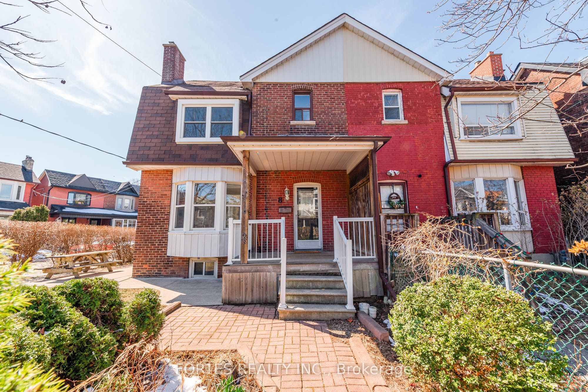 8 Spring Grove Avenue, Toronto, ON, M6N 3H3