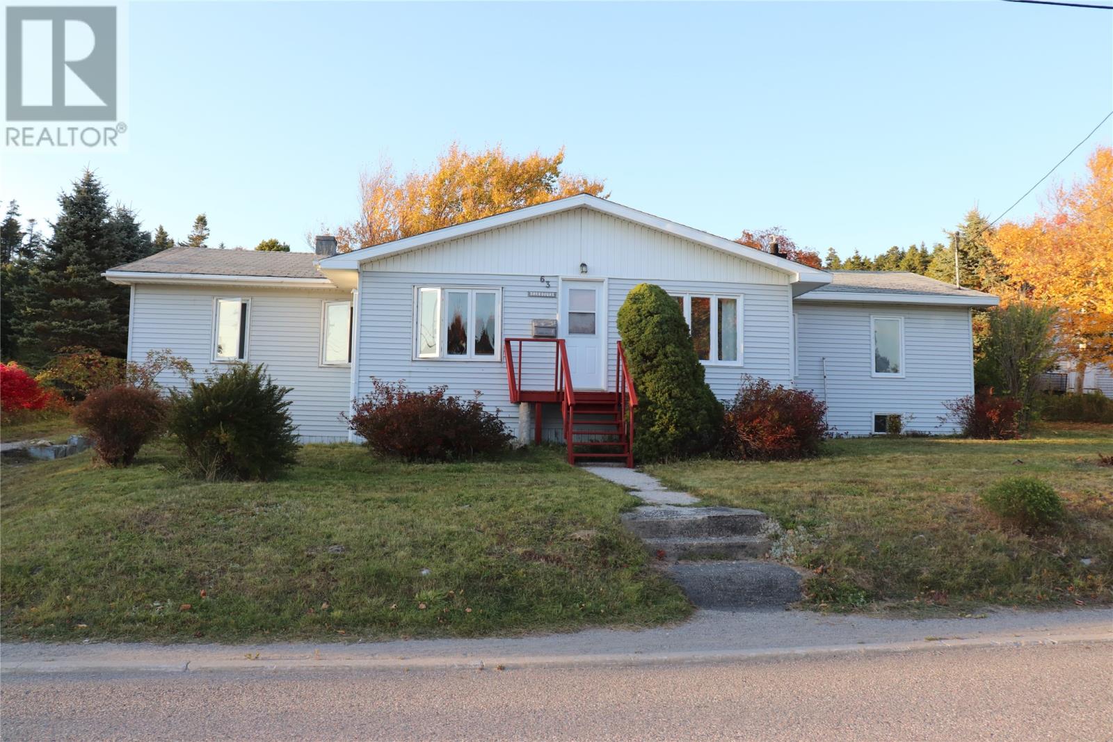 61-63 Hillview Avenue