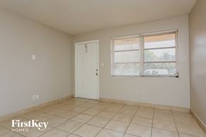 Additional image 4 of 1901 SW 67th Ter, North Lauderdale, FL, 33068