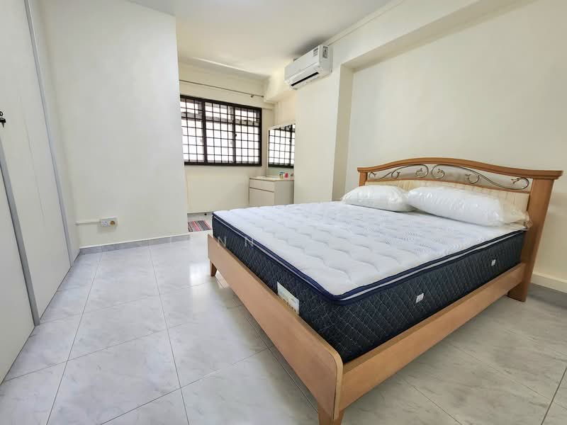 372 Tampines Street 34 photo 5