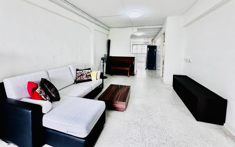 305 Clementi Avenue 4 photo 2