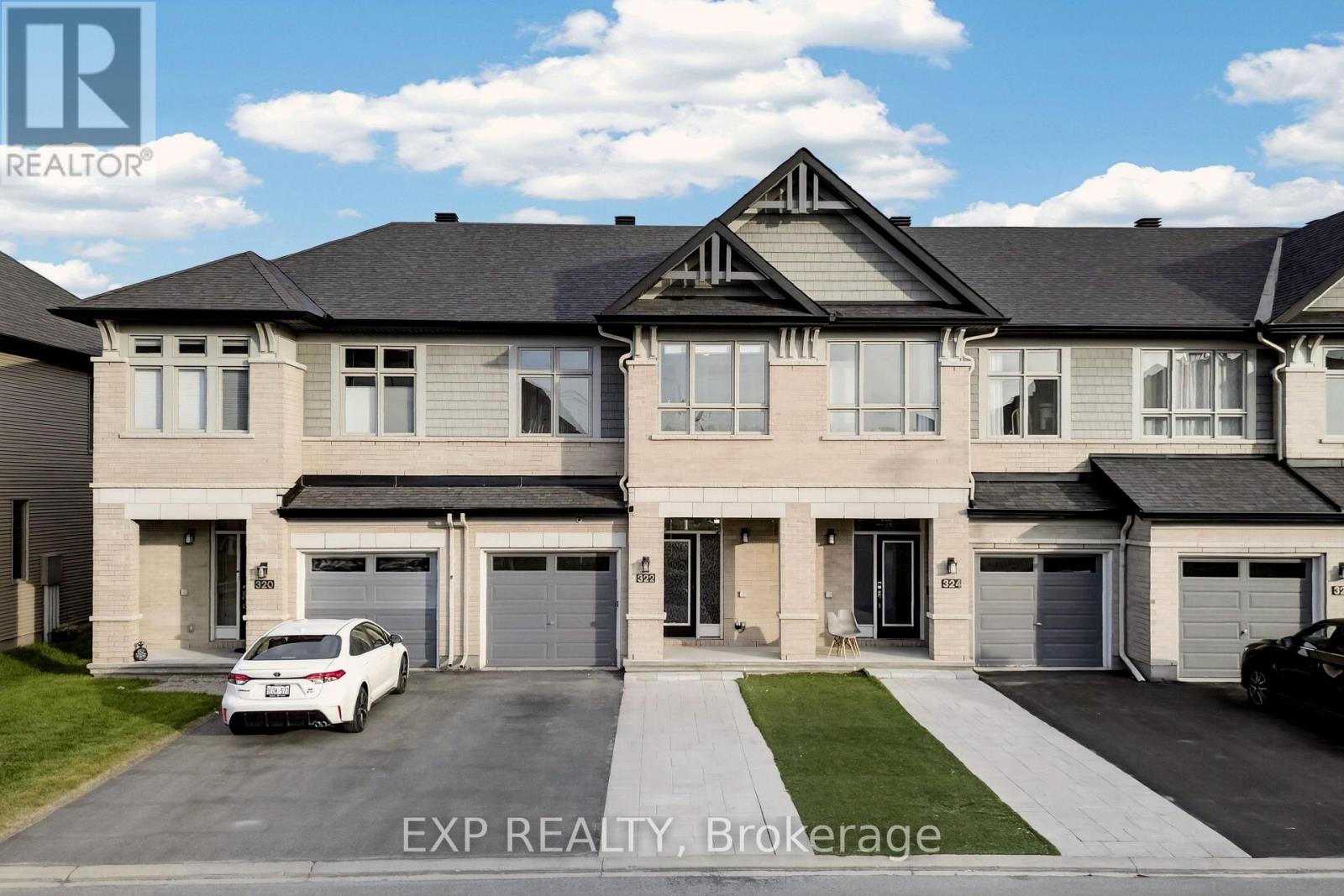 322 RAINROCK CRESCENT