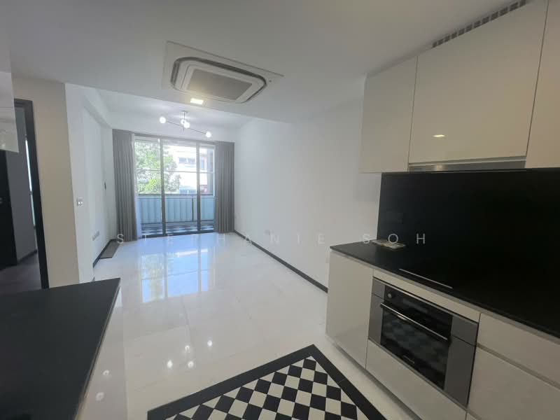 110 Sophia Road photo 4