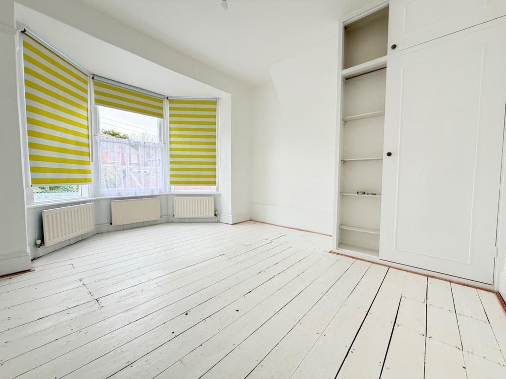 Additional image 7 of 3 bed terraced house for saleCassiobury Road, Weymouth DT4
