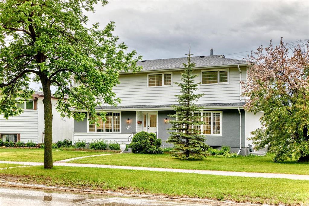 780 Cavalier Drive