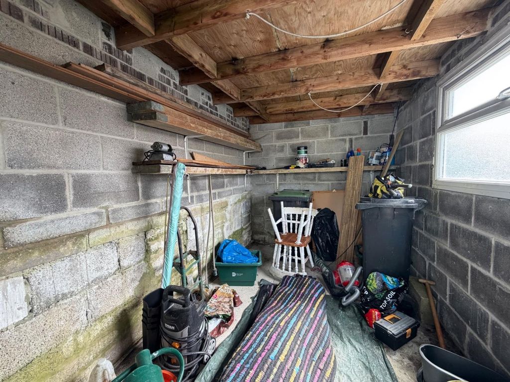 Additional image 12 of 3 bed terraced house for saleCassiobury Road, Weymouth DT4